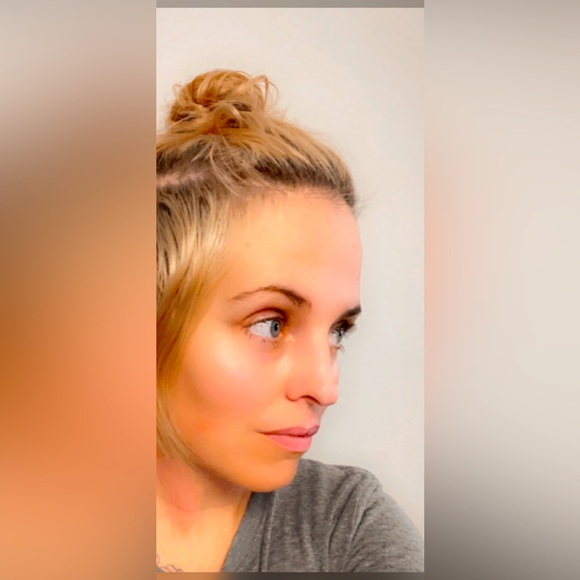 Meet your Posher, Laura - Picture 2 of 5